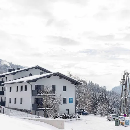 Hotel Majestic With Infinity Pool Sankt Martin am Tennengebirge