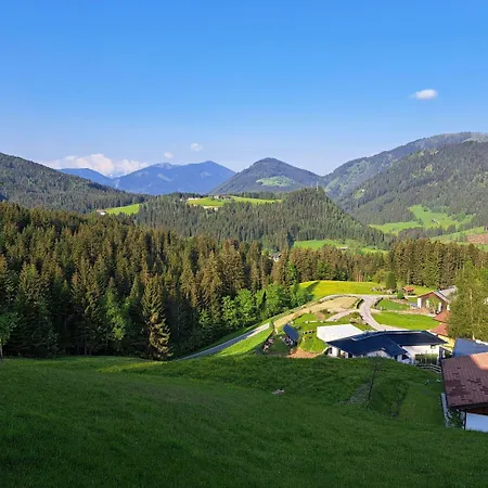 Majestic With Infinity Pool Hotel Sankt Martin am Tennengebirge